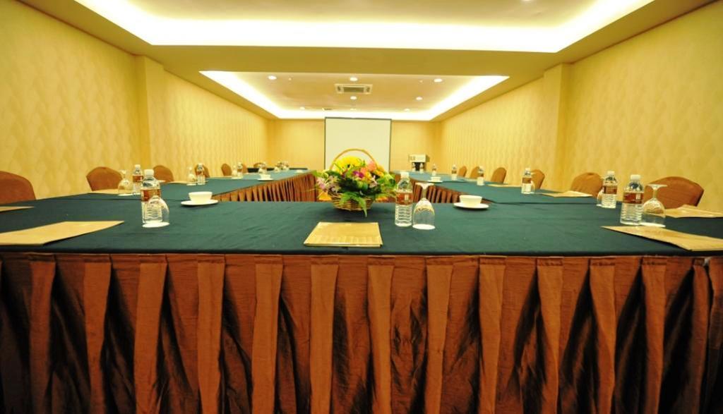 11@Century Hotel Johor Bahru Exterior photo