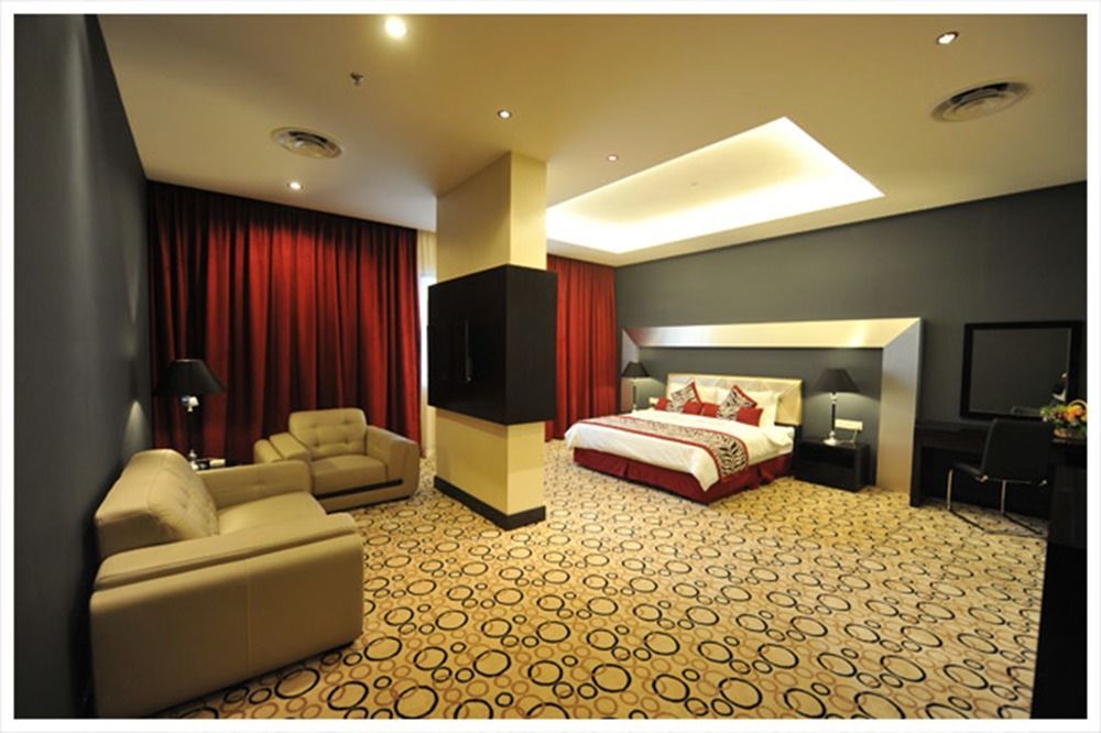 11@Century Hotel Johor Bahru Exterior photo